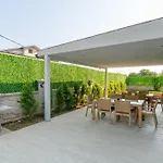 Detached With Private Pool In Inlice 别墅 *