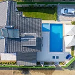 别墅 Detached With Private Pool In Inlice *