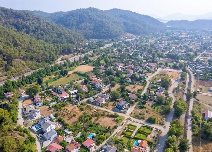 Detached With Private Pool In Inlice Vila