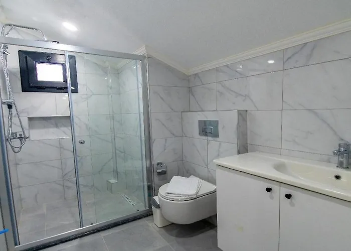 Vila Detached With Private Pool In Inlice