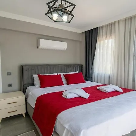 Detached With Private Pool In Inlice Vila
