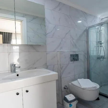 Detached With Private Pool In Inlice ヴィラ フェティエ