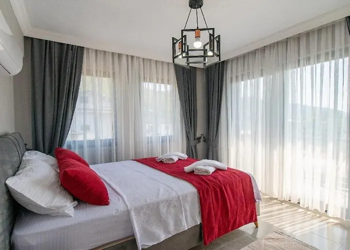 Detached With Private Pool In Inlice فتحية