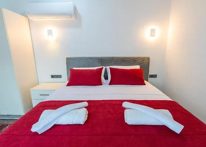 Detached With Private Pool In Inlice فيلة *