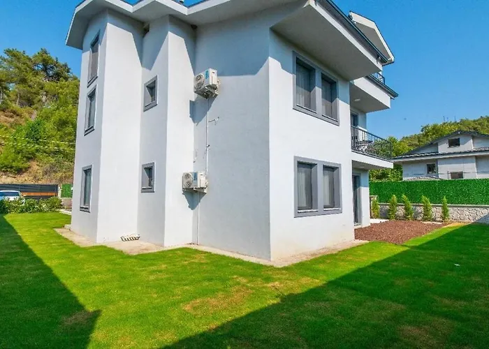 וילה Detached With Private Pool In Inlice