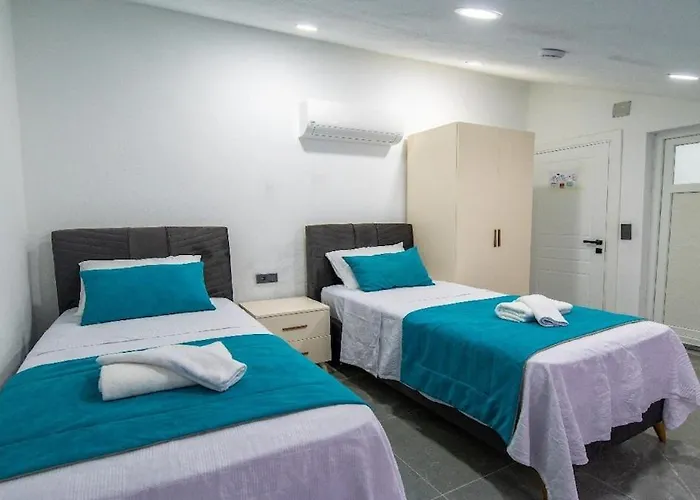 Detached With Private Pool In Inlice וילה *